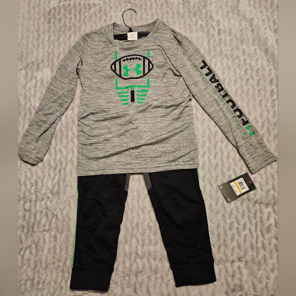 Boys size 7 Under Armour long sleeve shirt & pants set